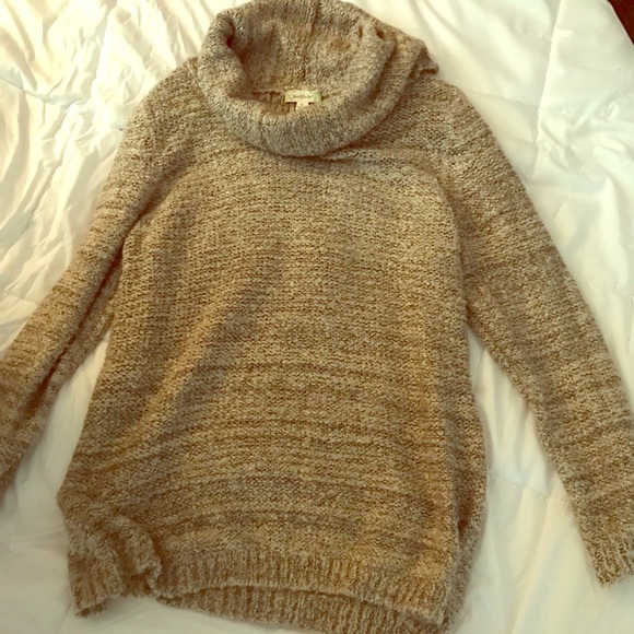 Nurture tan and metallic sweater size XL - Picture 1 of 7